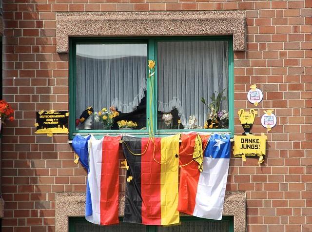 无锡马拉松亲密男女后续：上市公司辟谣不是陈总，拍摄者怂了求饶.